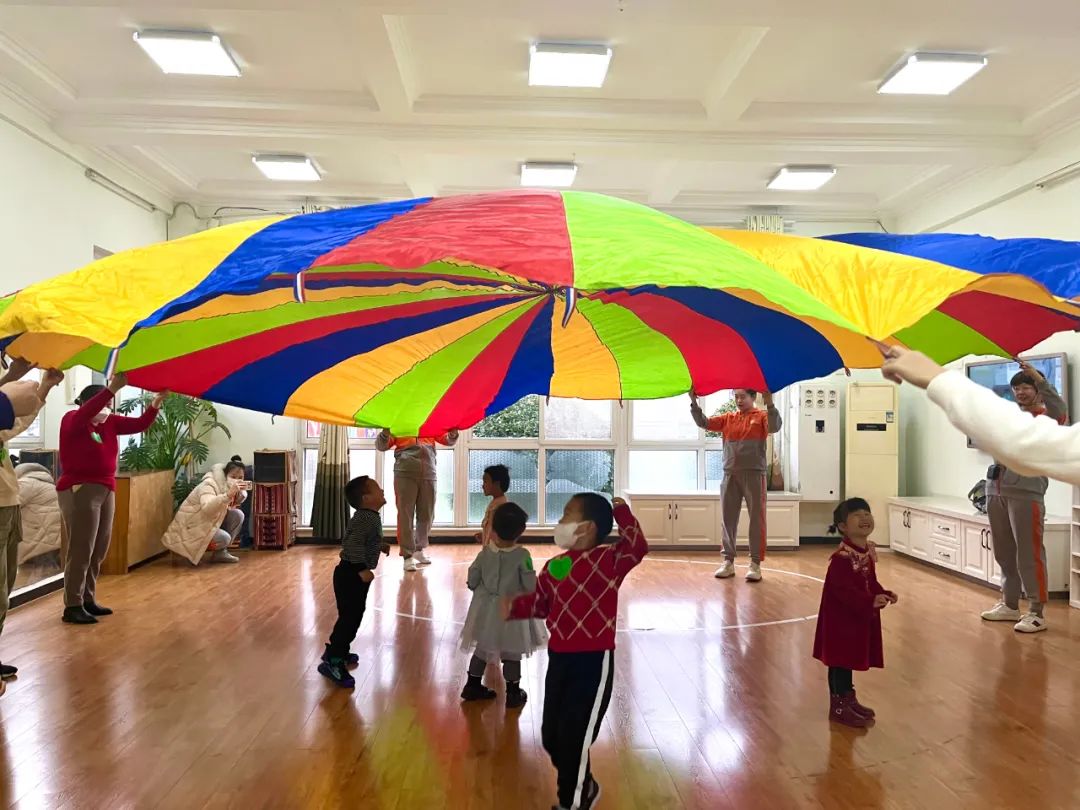 大手牽小手，入園初體驗(yàn)｜新天際幼兒園親子體驗(yàn)活動(dòng)